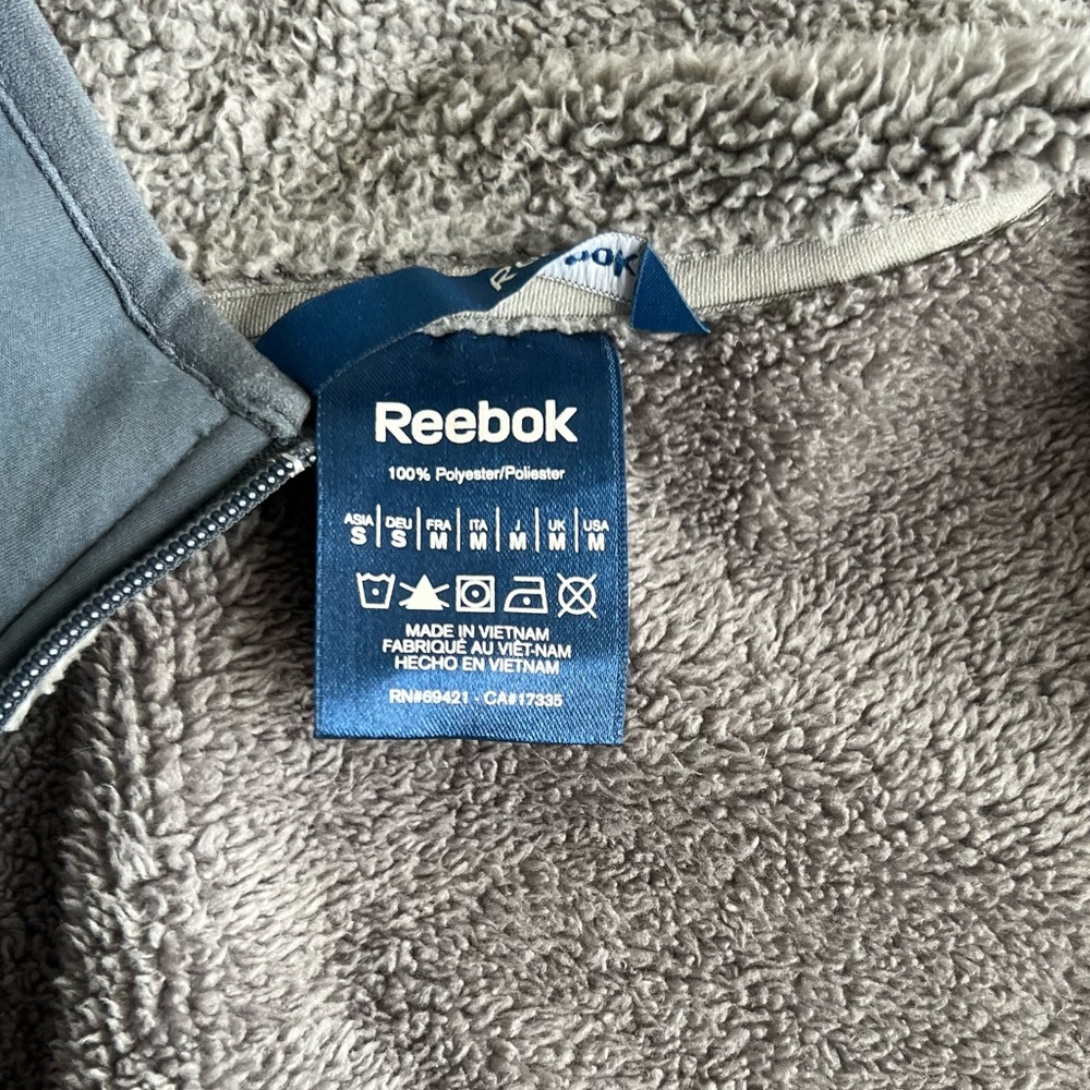 Ladies Reebock Jacket - Picture 3 of 3